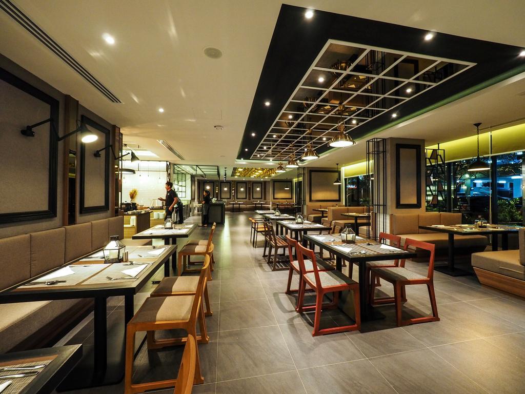 130 Hotel & Residence Bangkok Exterior photo