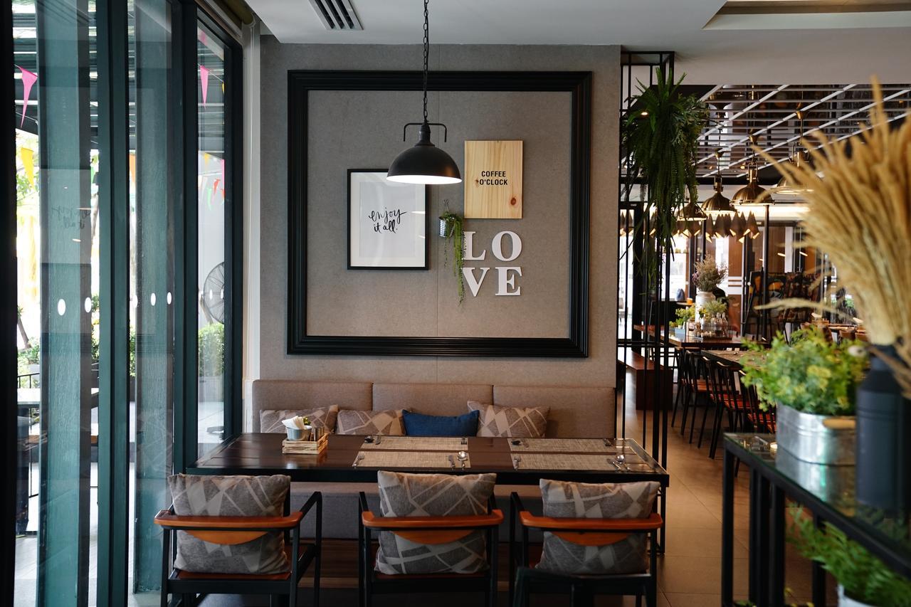 130 Hotel & Residence Bangkok Exterior photo